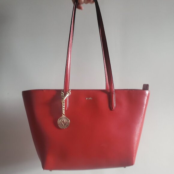 Red DKNY tote bag - Picture 1 of 7
